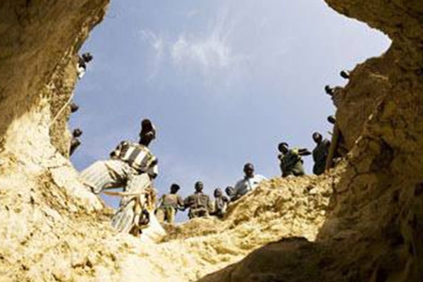 金色礦產(chǎn)采礦 金色礦產(chǎn)采礦