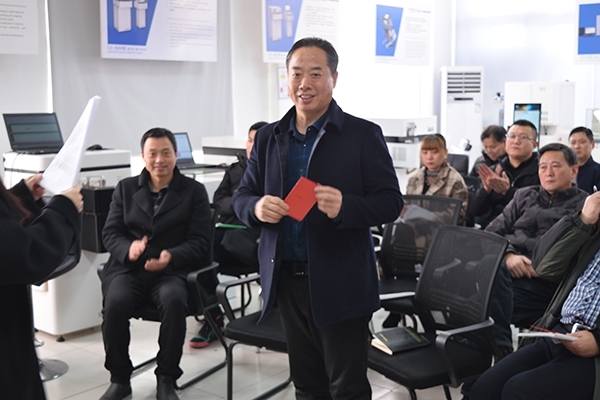 頒發(fā)上榜獎(jiǎng)金1 頒發(fā)上榜獎(jiǎng)金1