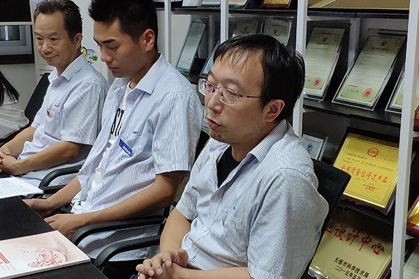 介紹人發(fā)言 介紹人發(fā)言