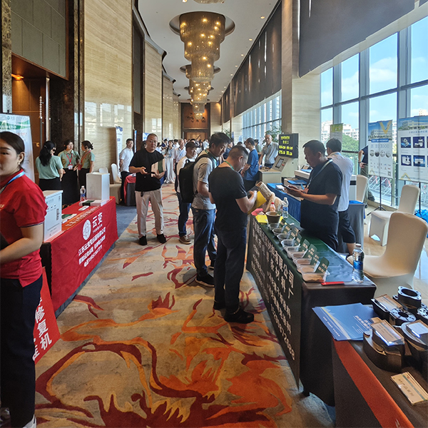 展示優(yōu)質(zhì)產(chǎn)品 展示優(yōu)質(zhì)產(chǎn)品